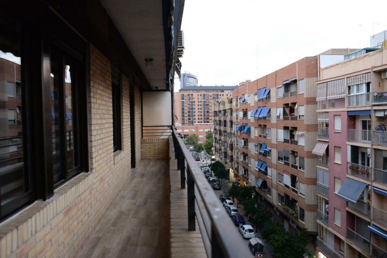Piso En La Ciudad De Artes Apartman Valencia Kültér fotó